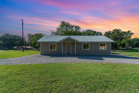 8200 Carter Drive Bonham TX 75418