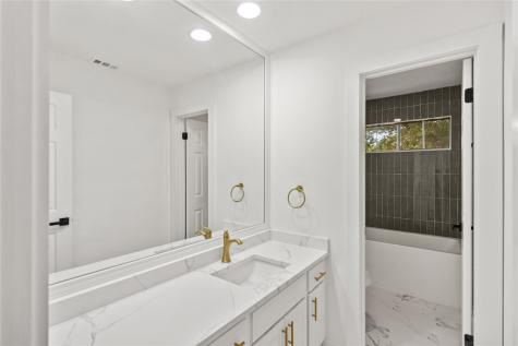 7323 Highland Heather Lane Dallas TX 75248