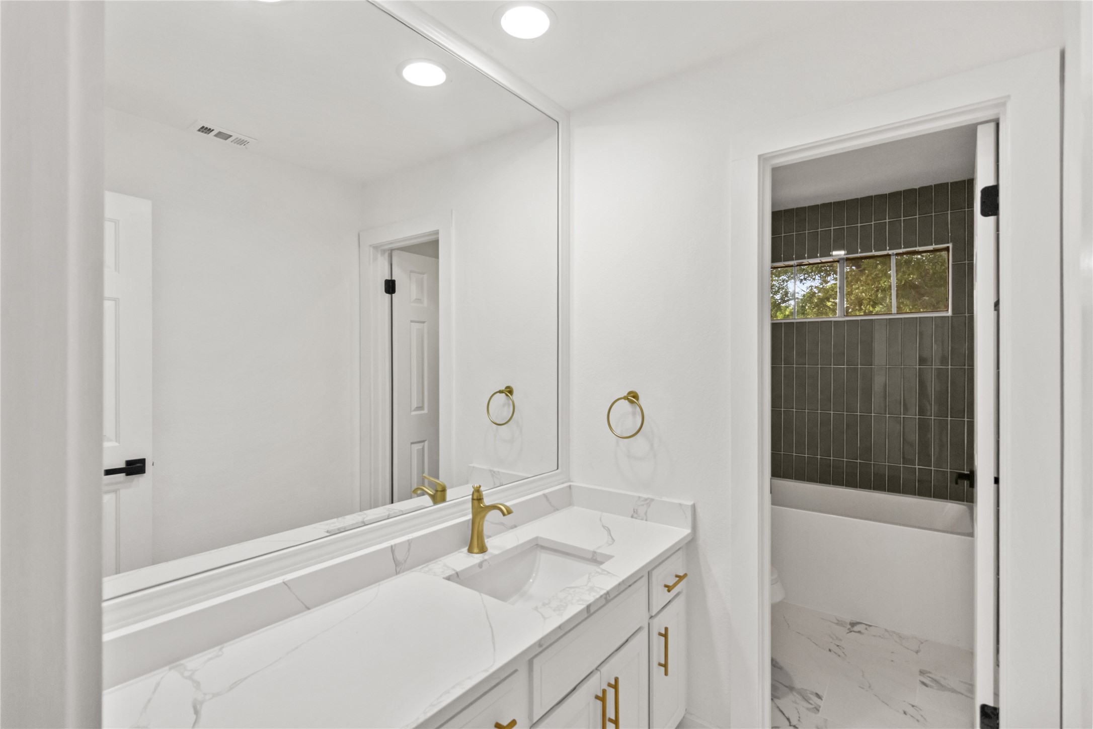 7323 Highland Heather Lane Dallas TX 75248