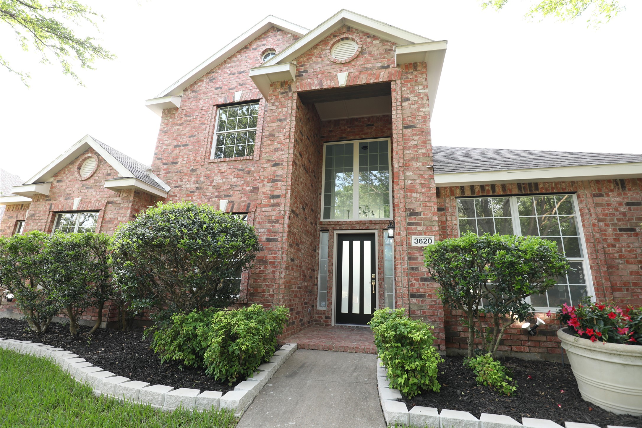 3620 Flintstone Drive Plano TX 75074