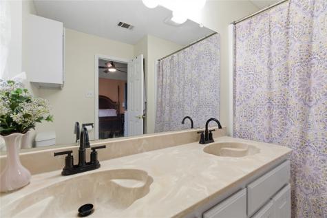 3002 Lynnwood Drive Arlington TX 76013