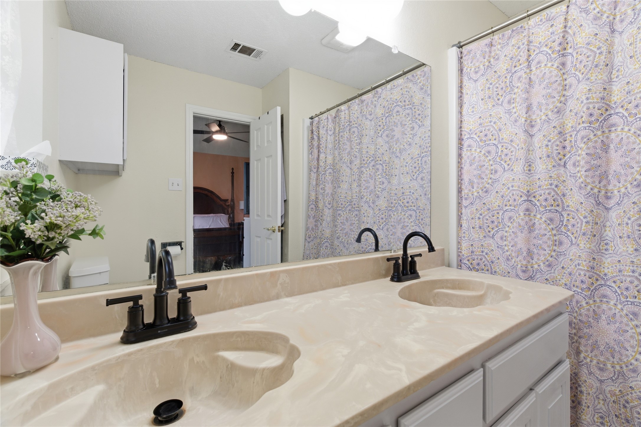 3002 Lynnwood Drive Arlington TX 76013