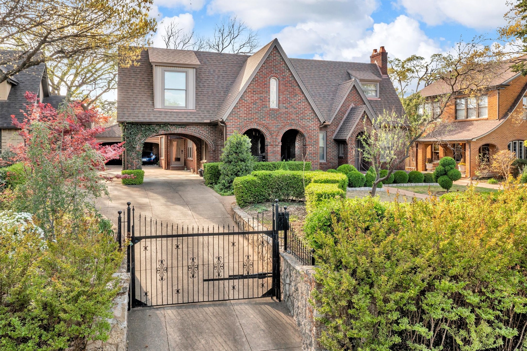 1211 N Windomere Avenue Dallas TX 75208