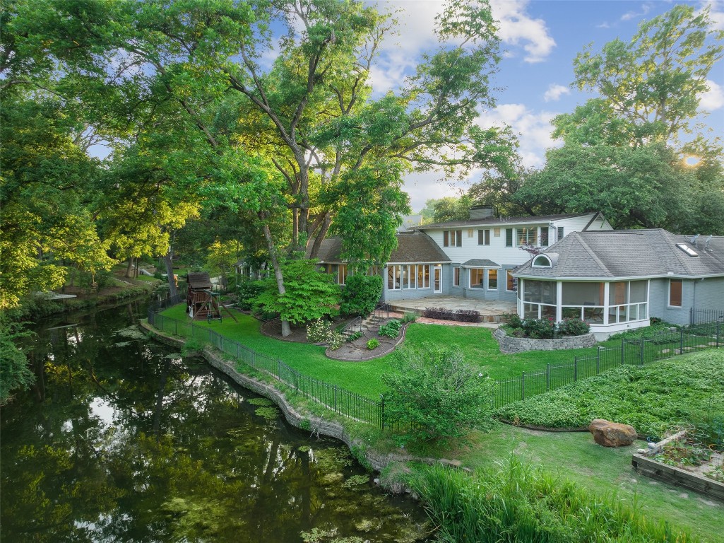 6928 Lloyd Valley Lane Dallas TX 75230