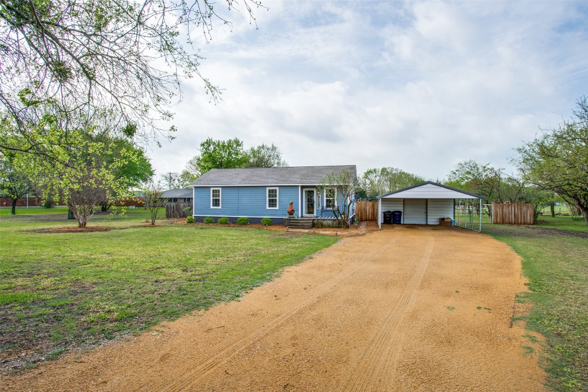 102 Jim Jones Road Van Alstyne TX 75495