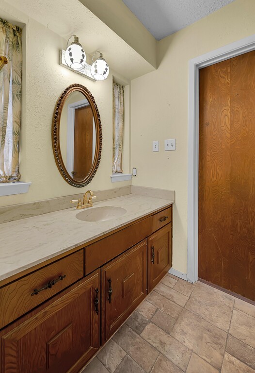 112 Hcr 2117 Whitney TX 76692