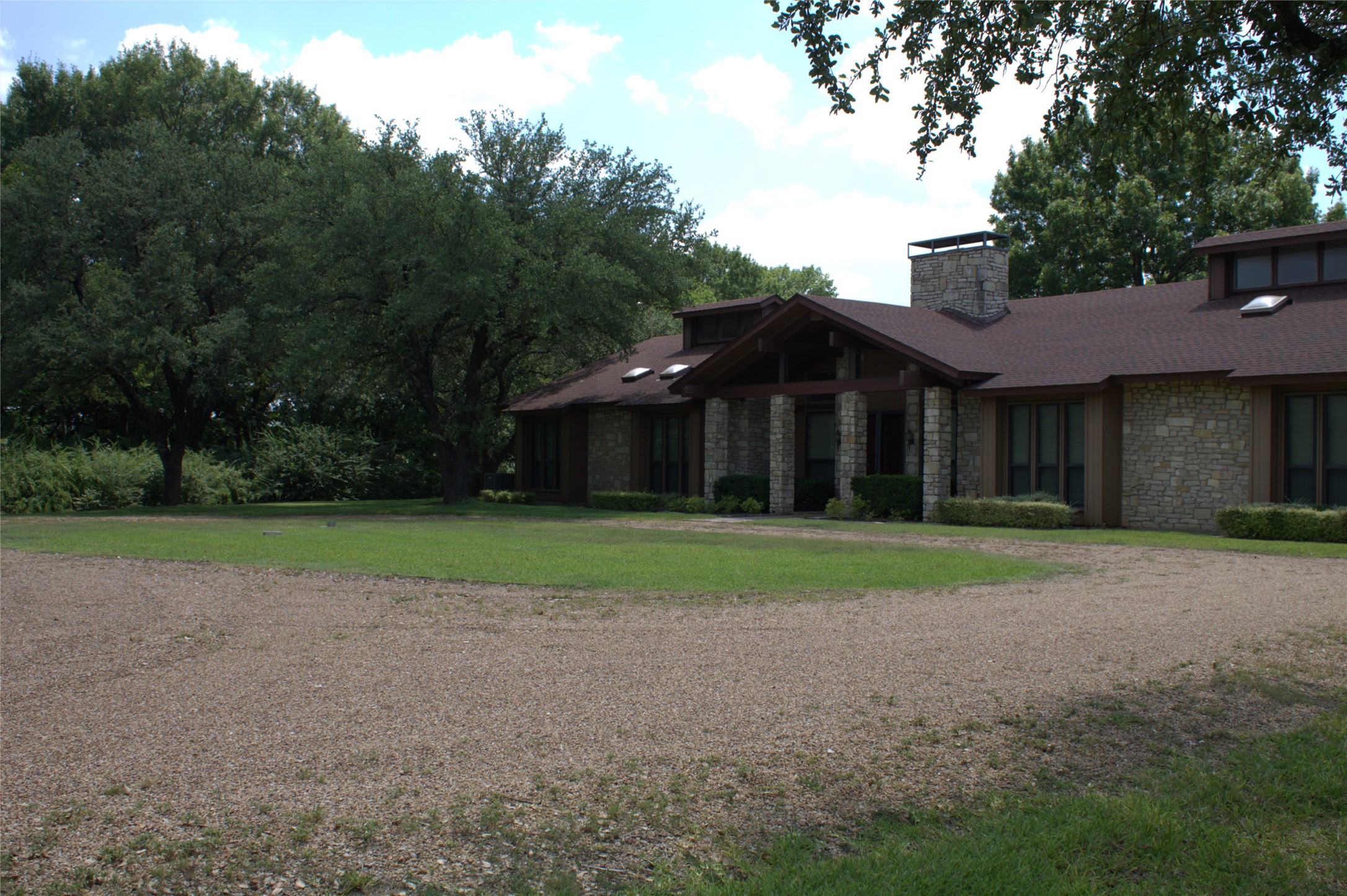 2300 W Main Street Lancaster TX 75146