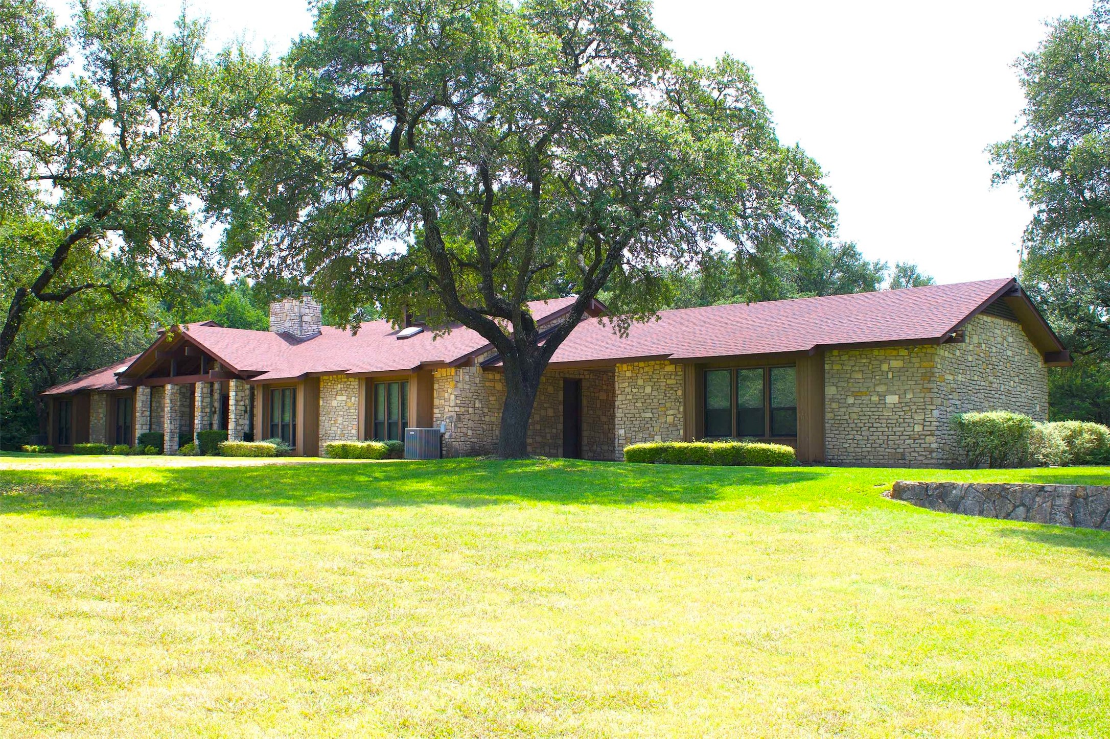 2300 W Main Street Lancaster TX 75146