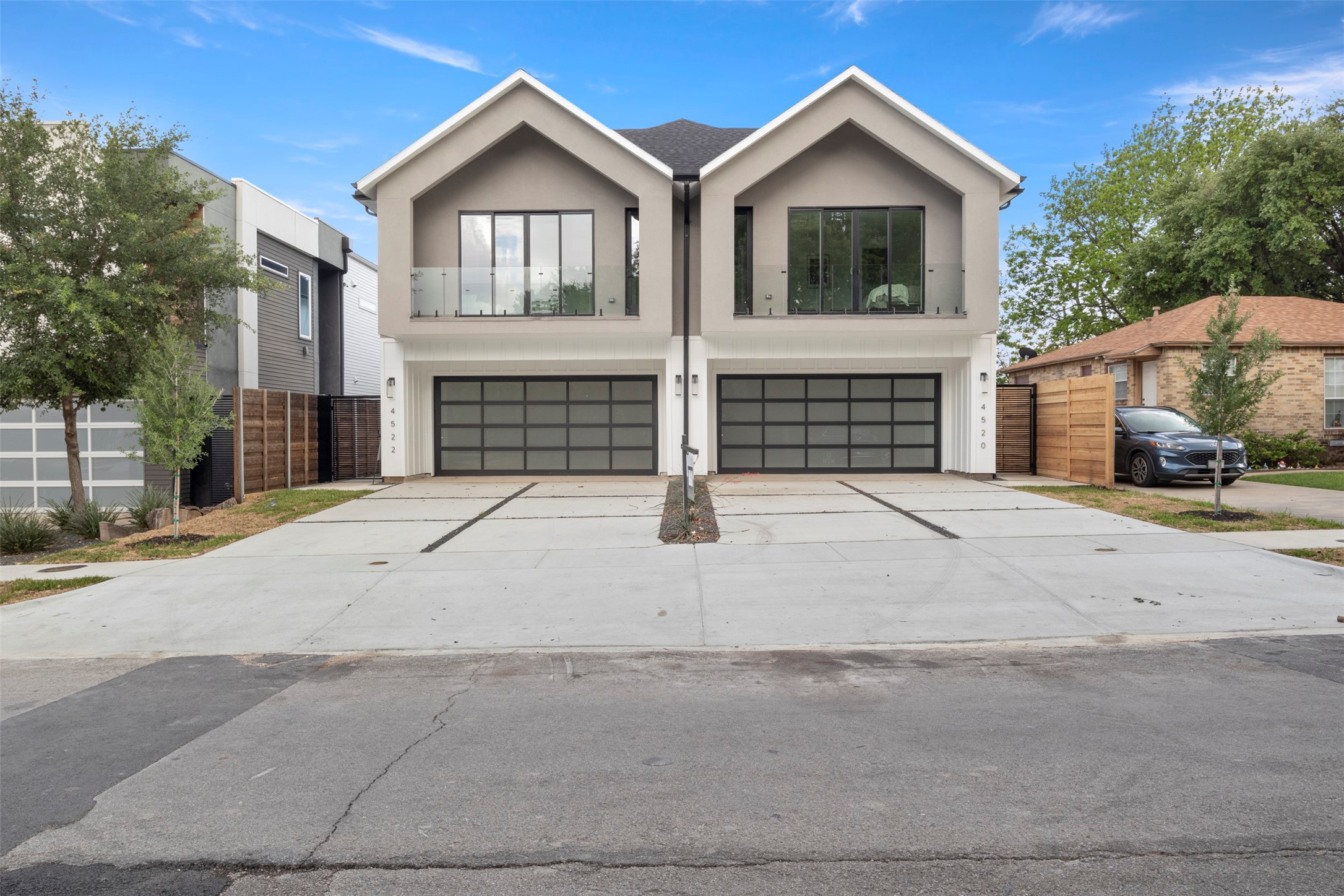 4811 Belmont Avenue Dallas TX 75204