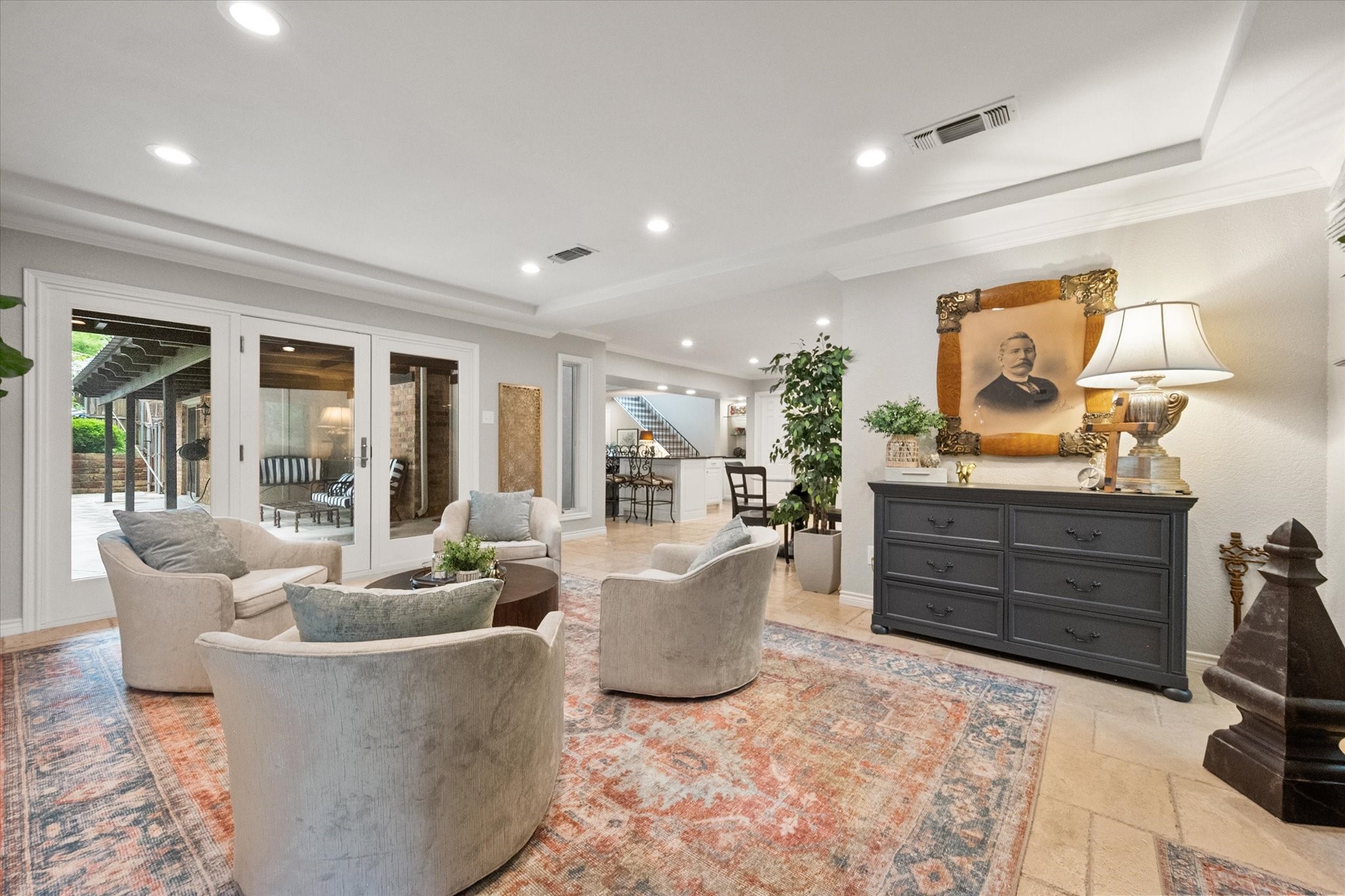 907 Loch Lomond Drive Arlington TX 76012