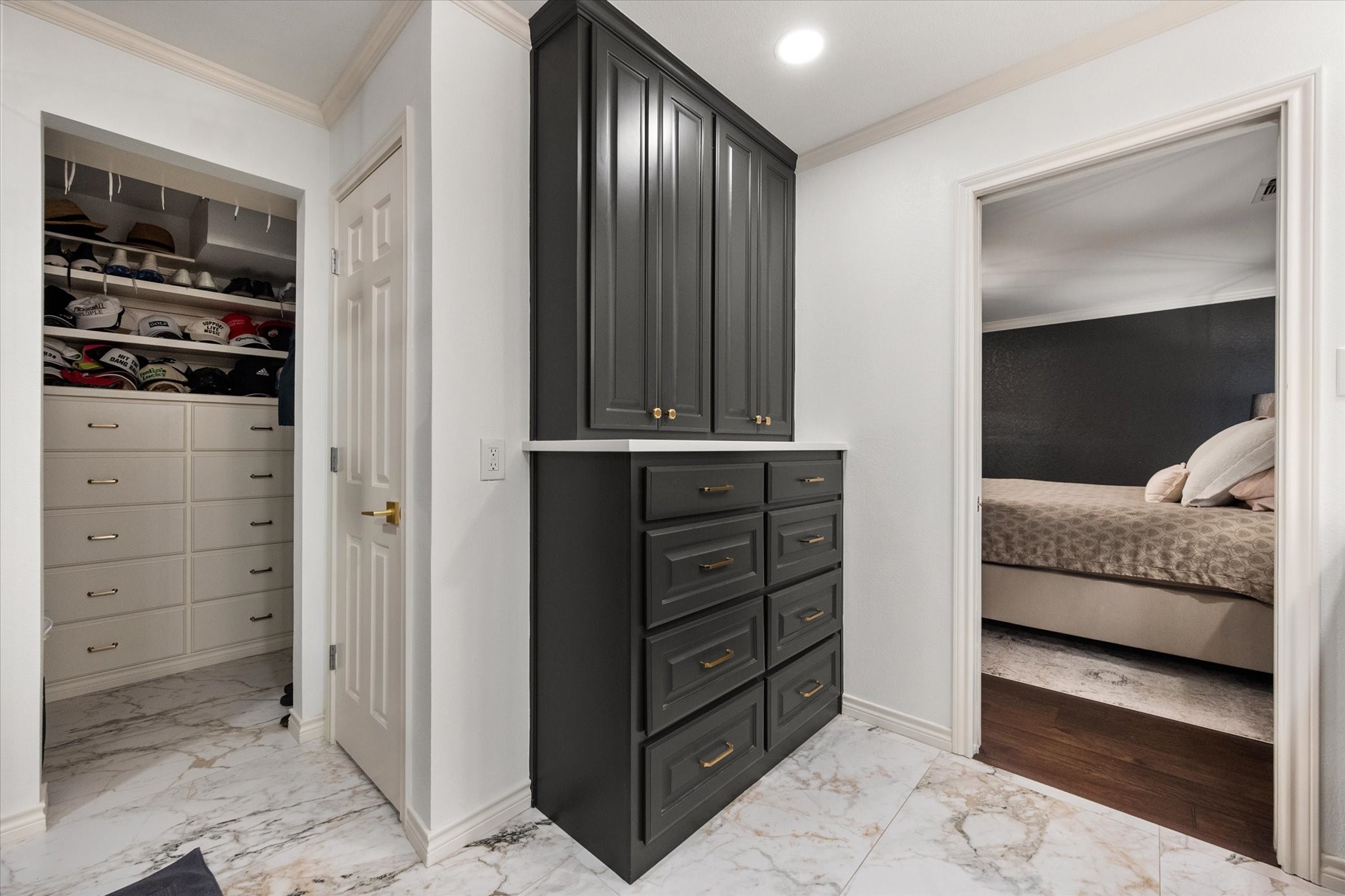 907 Loch Lomond Drive Arlington TX 76012