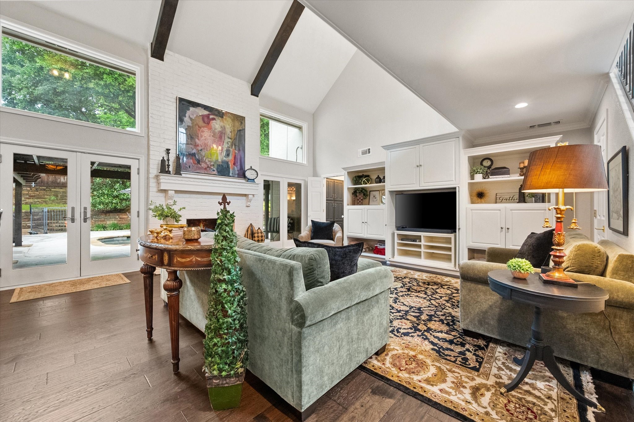 907 Loch Lomond Drive Arlington TX 76012