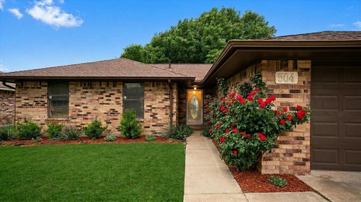 504 Bluebird Lane Red Oak TX 75154