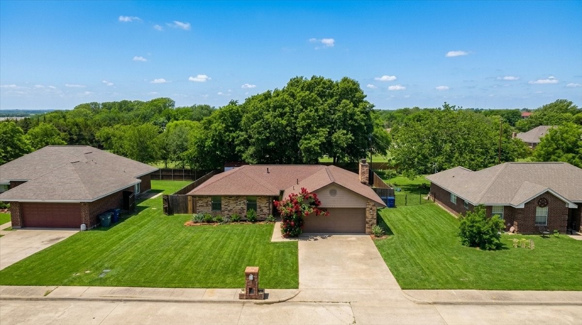 504 Bluebird Lane Red Oak TX 75154