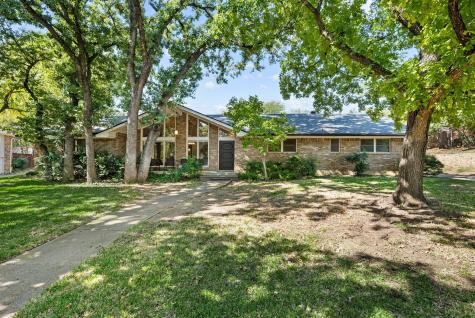 1406 Woodridge Circle Euless TX 76040