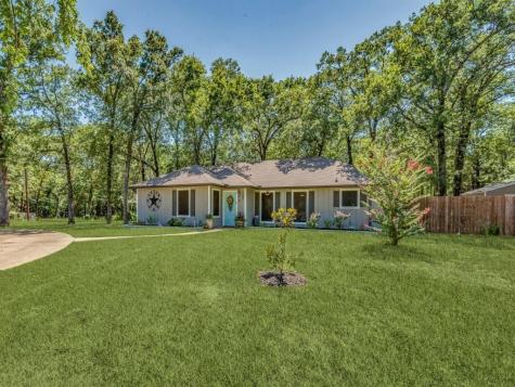107 Camino Robles Street Gun Barrel City TX 75156