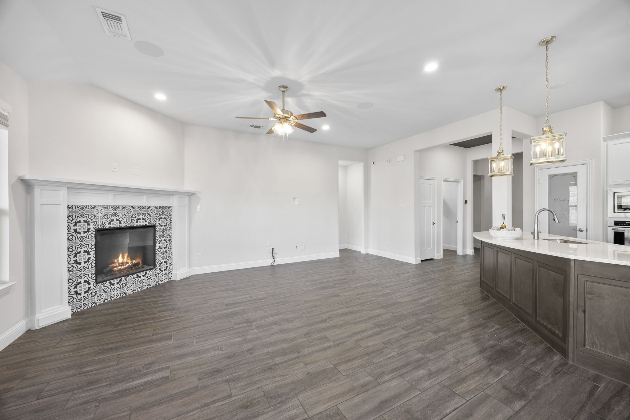 1209 Rushmore Drive Burleson TX 76028