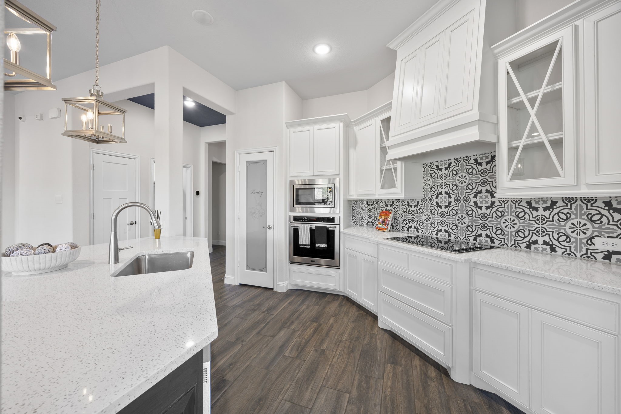 1209 Rushmore Drive Burleson TX 76028