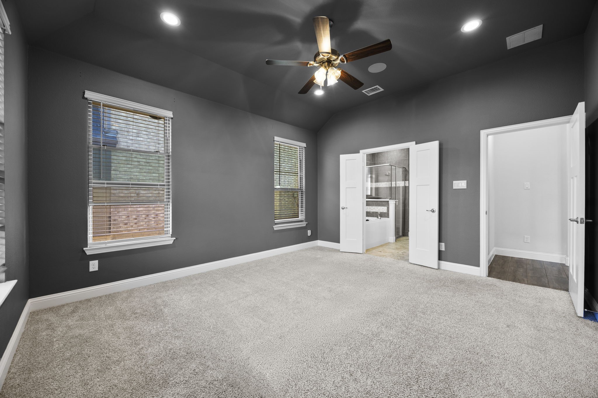 1209 Rushmore Drive Burleson TX 76028