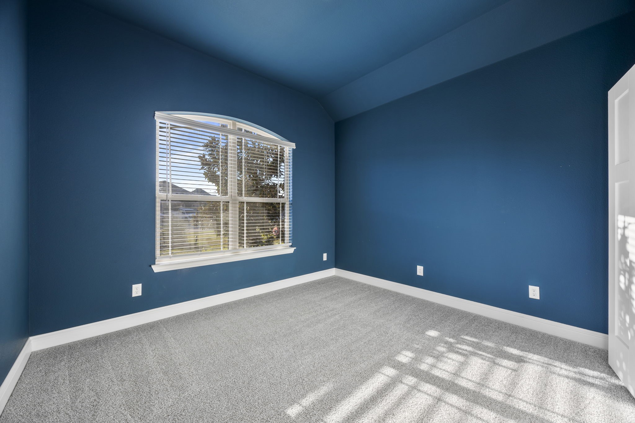 1209 Rushmore Drive Burleson TX 76028