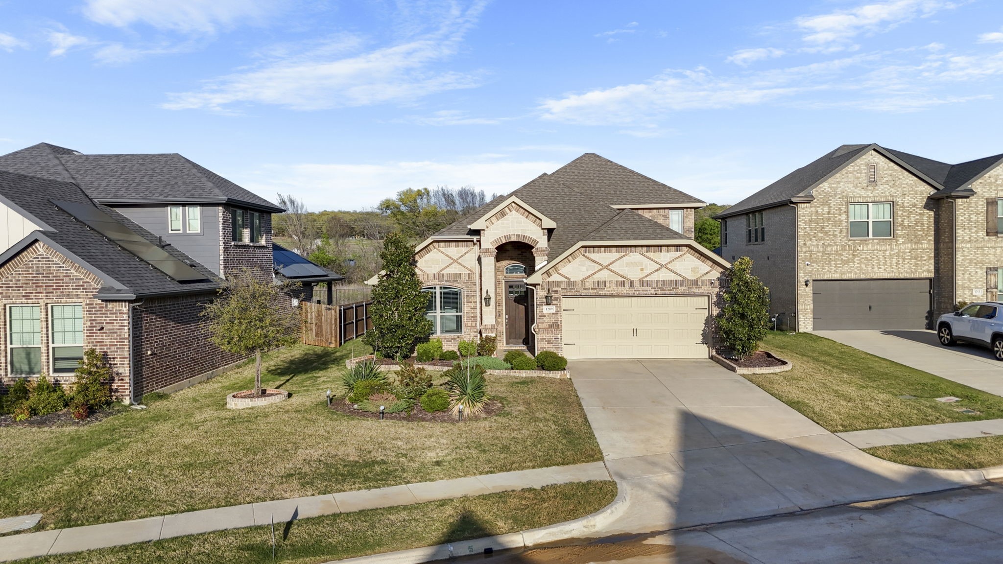 1209 Rushmore Drive Burleson TX 76028