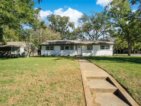 916 S Rusk Street Gainesville TX 76240