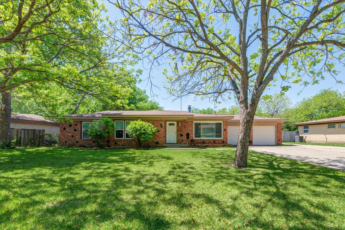 7316 Briley Drive North Richland Hills TX 76180