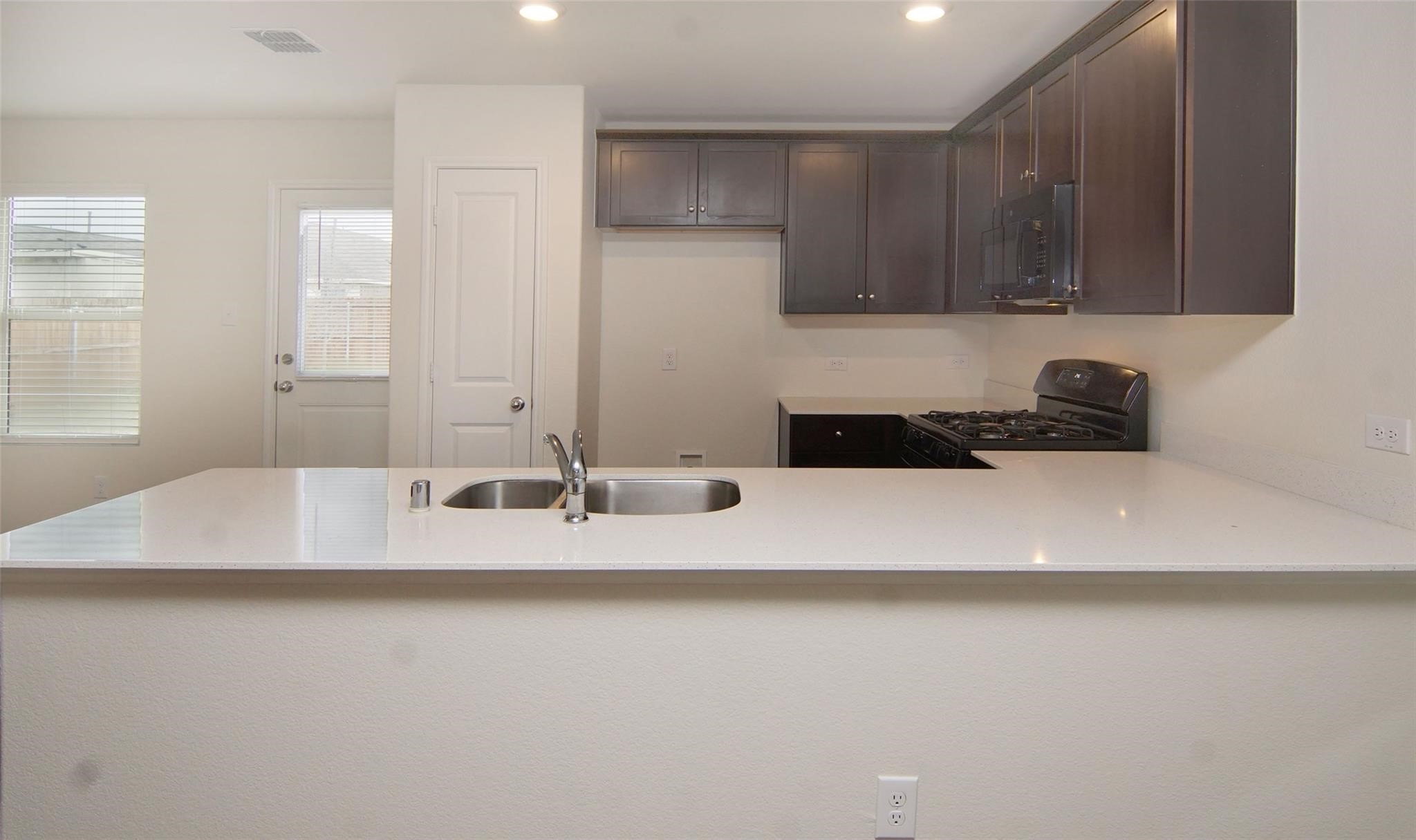 1106 Lady Bird Street Ennis TX 75119
