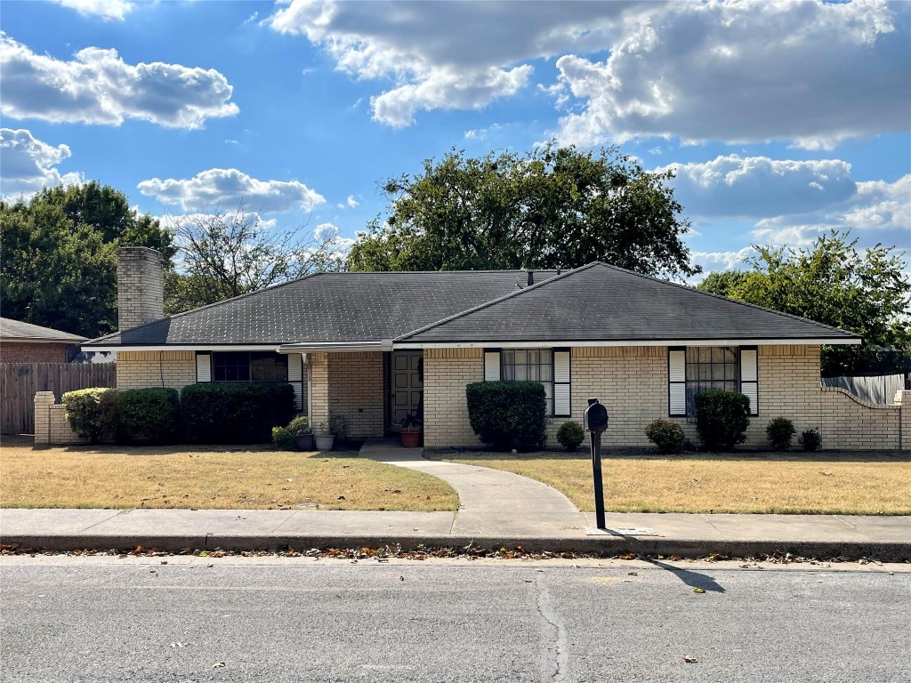 505 Edmonds Way Desoto TX 75115