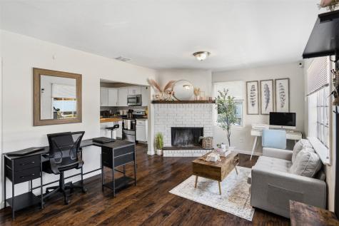 516 E Wintergreen Road Desoto TX 75115