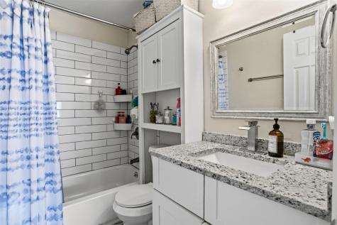 516 E Wintergreen Road Desoto TX 75115