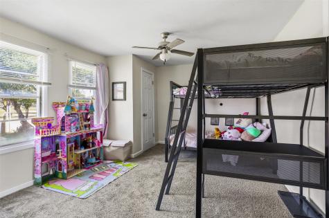 516 E Wintergreen Road Desoto TX 75115