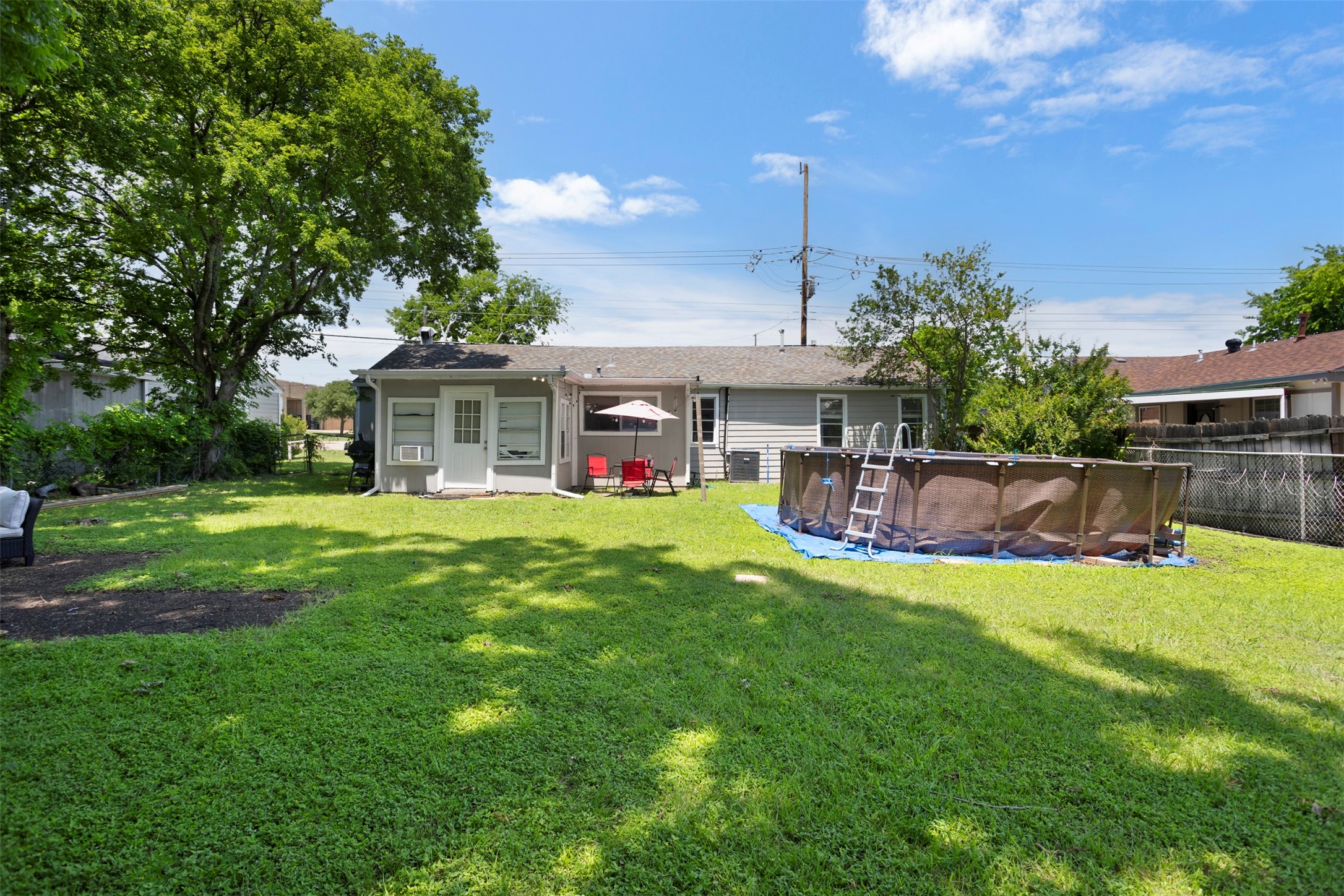516 E Wintergreen Road Desoto TX 75115