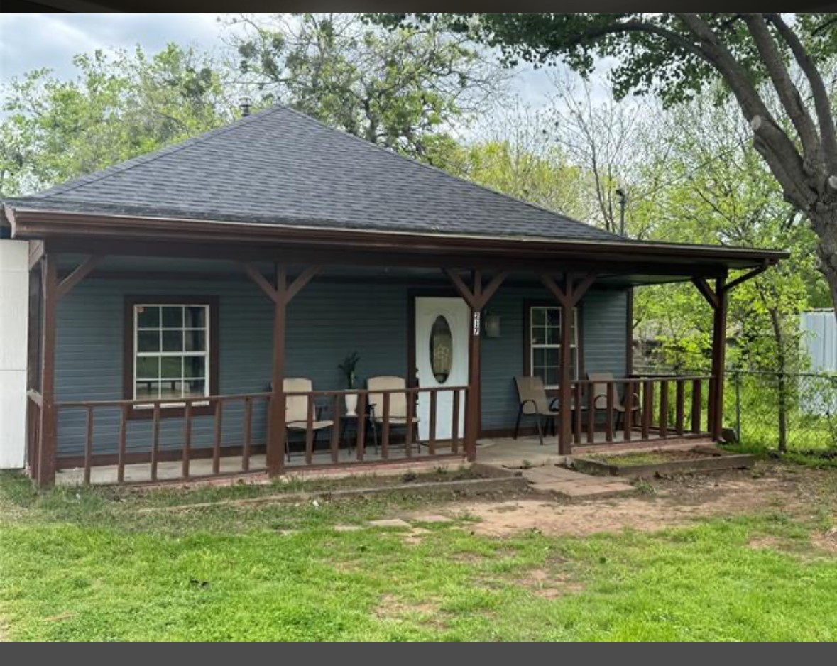 217 W Jones Street Krum TX 76249
