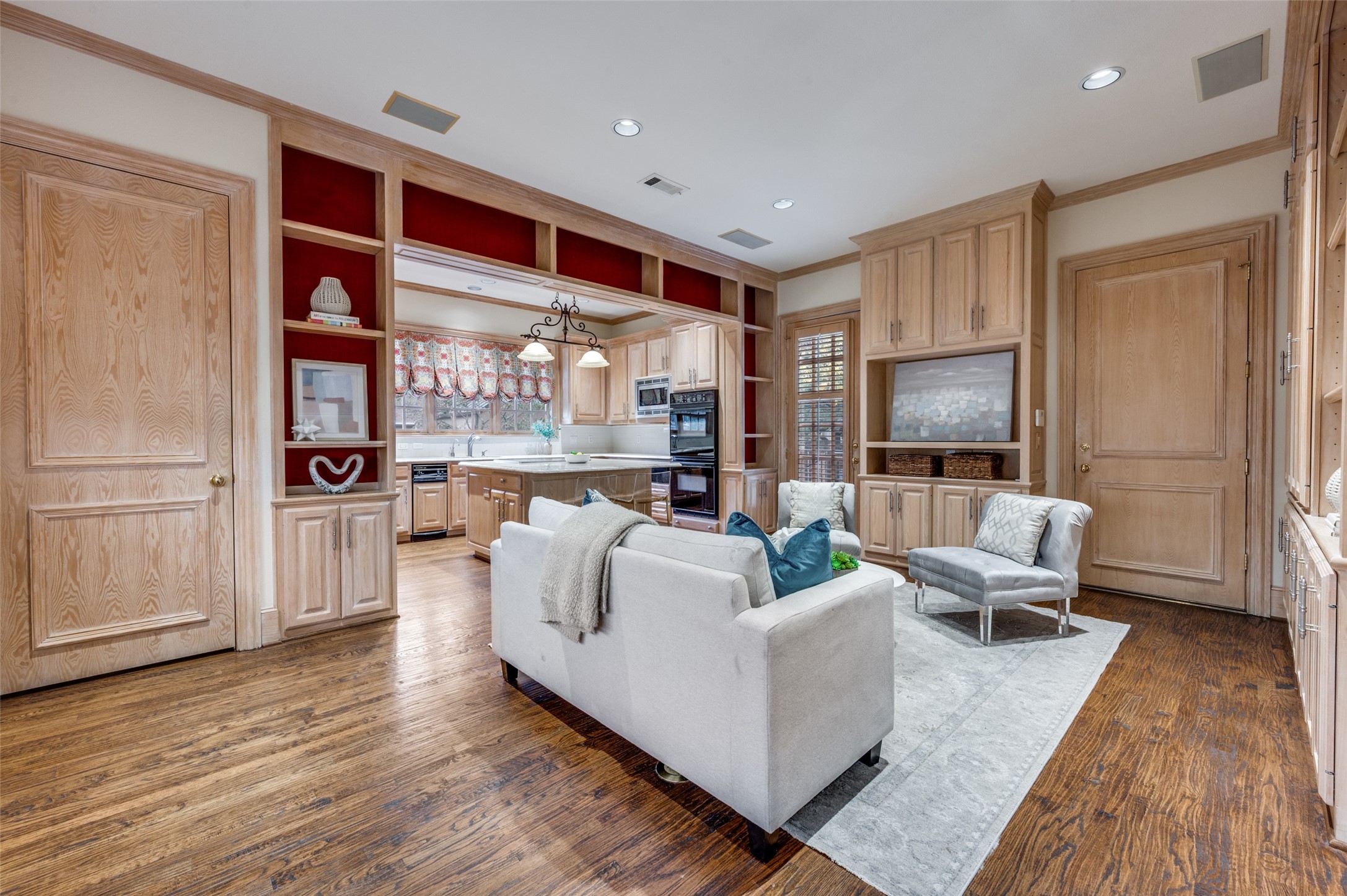 5804 Redwood Court Dallas TX 75209