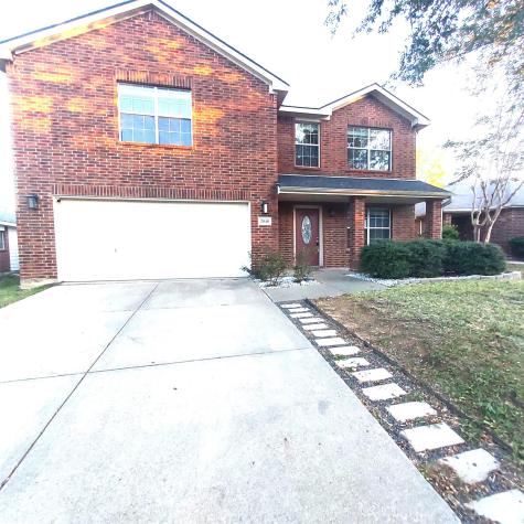 2048 Club Oak Drive Heartland TX 75126