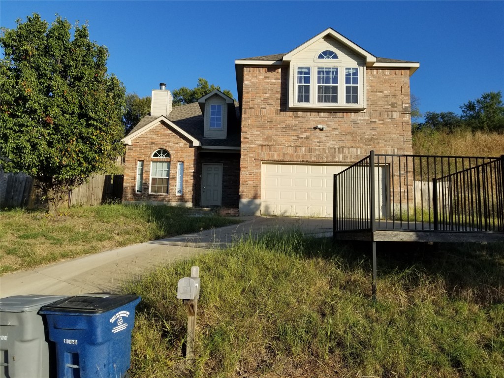 1010 Gallant Fox Drive Dallas TX 75211