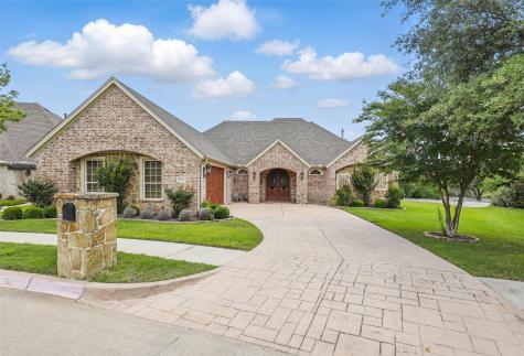 9008 Reata West Drive Benbrook TX 76126