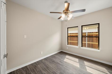 340 Preston Road Mabank TX 75147