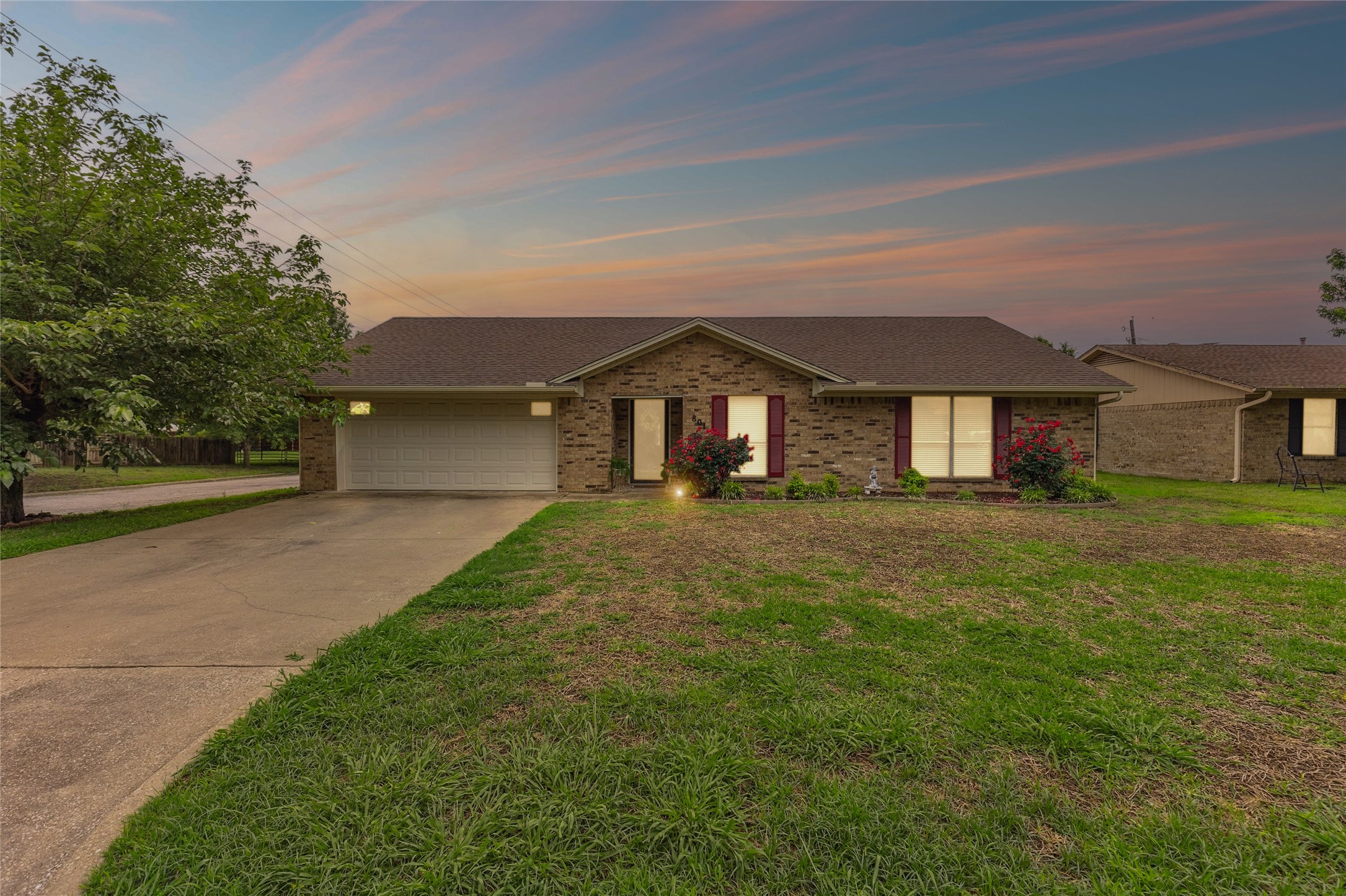 801 Cleveland Greenville TX 75401