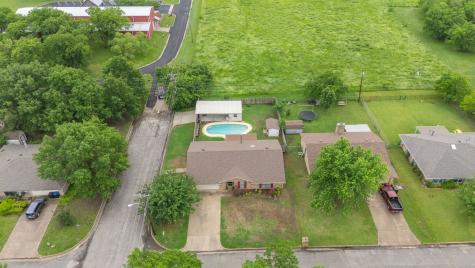 801 Cleveland Greenville TX 75401