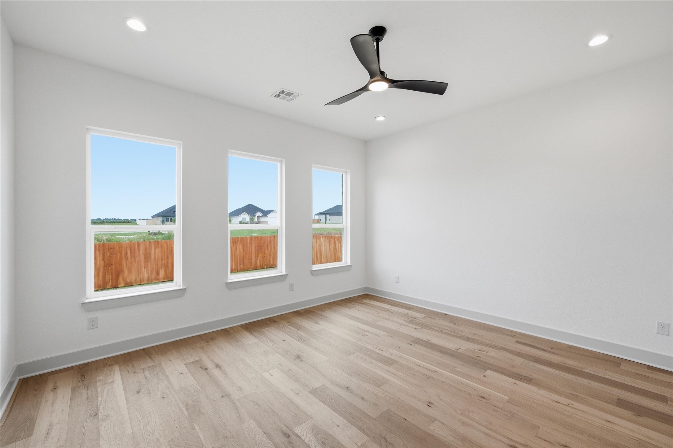 1337 Tahonta Drive Hewitt TX 76643