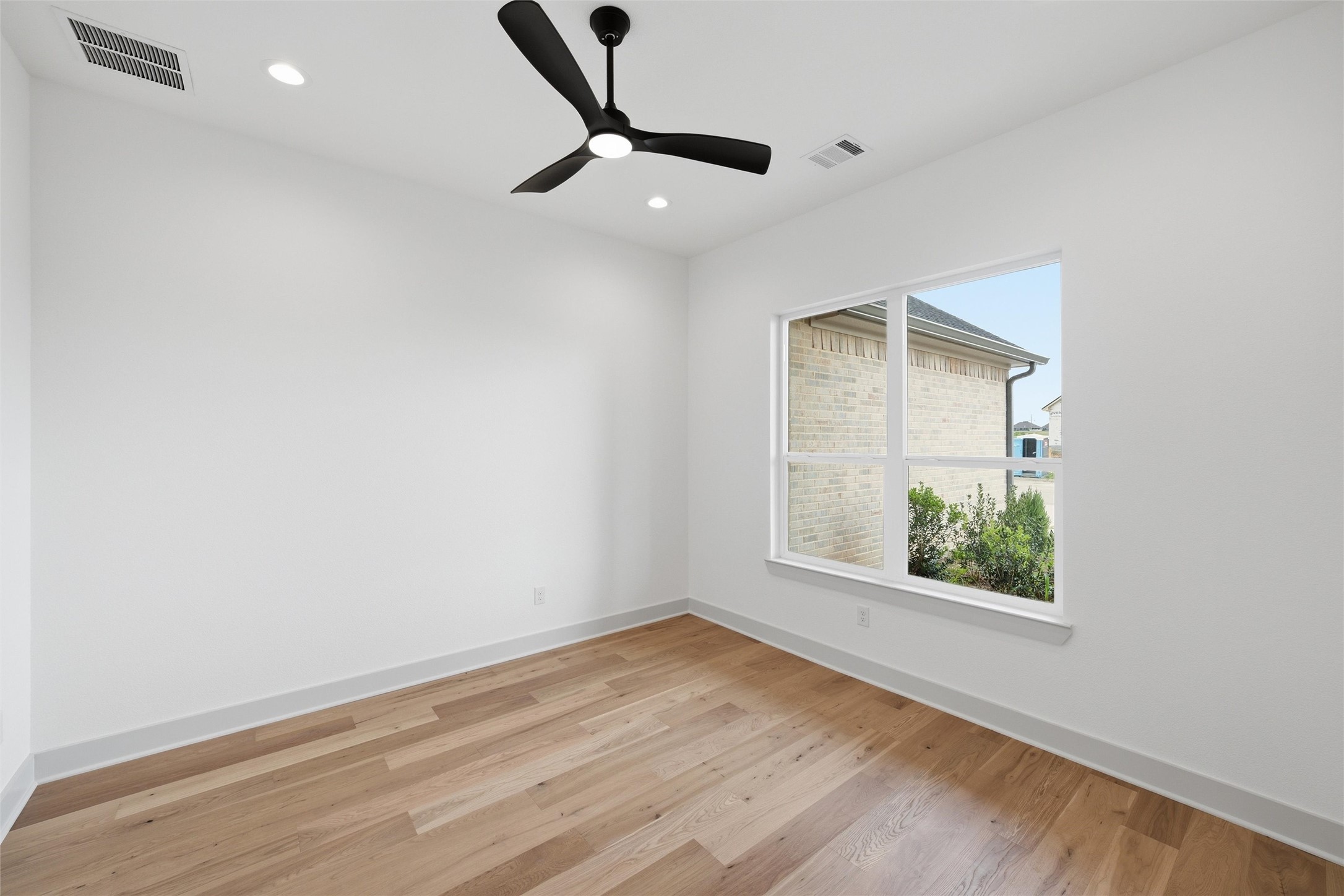 1337 Tahonta Drive Hewitt TX 76643