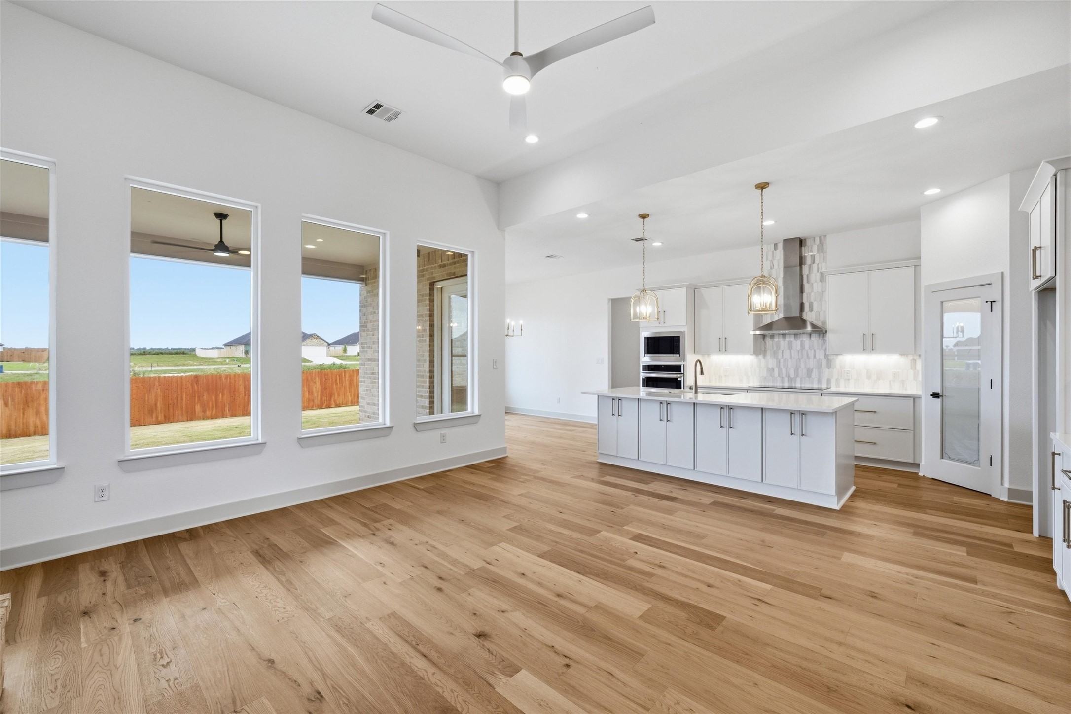 1337 Tahonta Drive Hewitt TX 76643