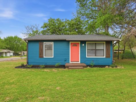 632 N Stewart Street Azle TX 76020