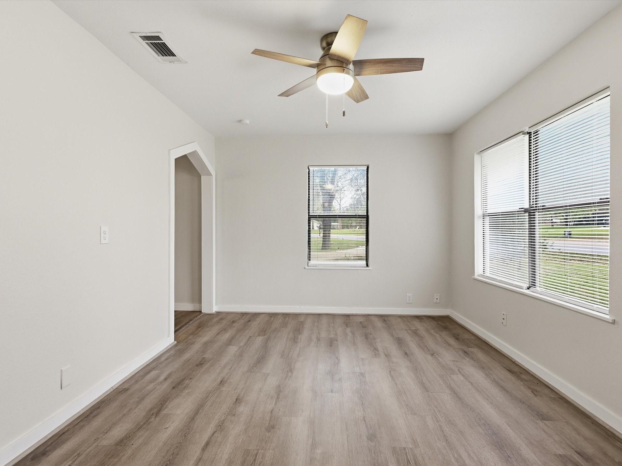 632 N Stewart Street Azle TX 76020