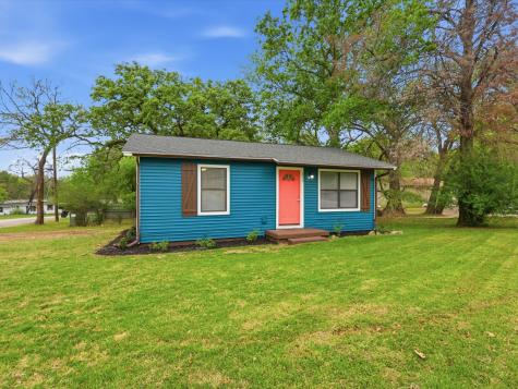 632 N Stewart Street Azle TX 76020