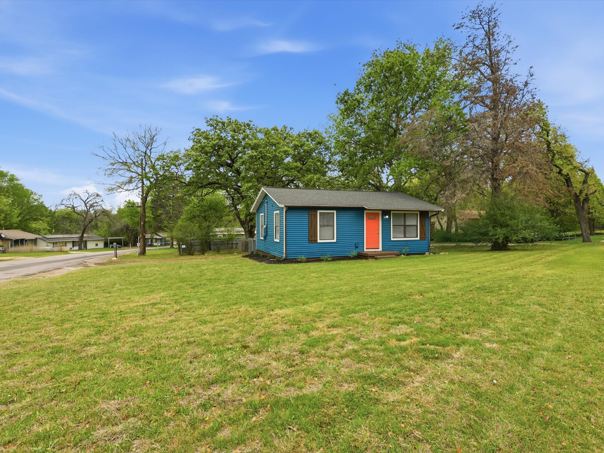 632 N Stewart Street Azle TX 76020