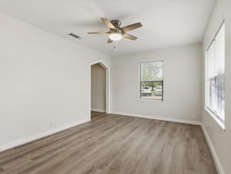 632 N Stewart Street Azle TX 76020