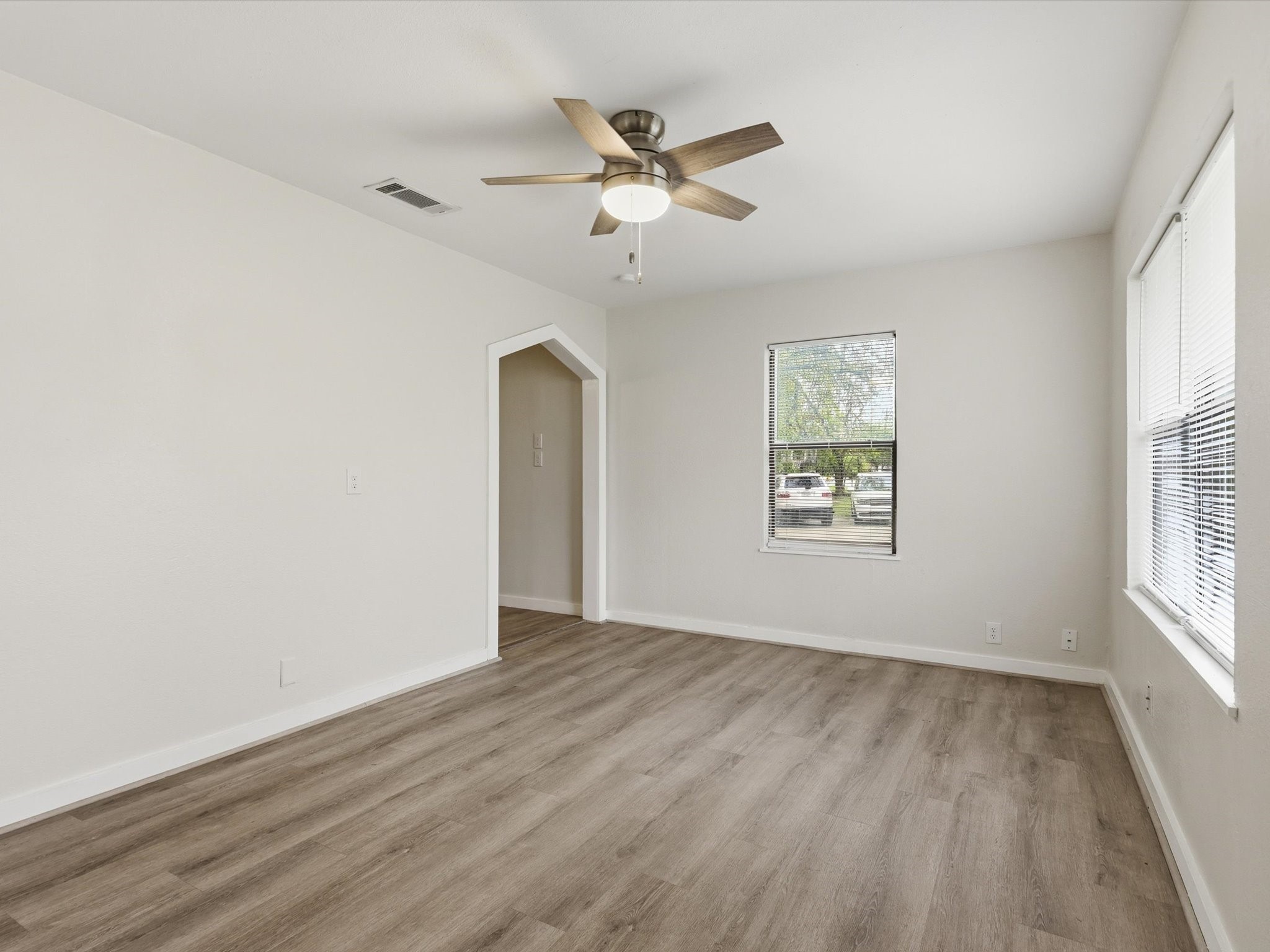 632 N Stewart Street Azle TX 76020